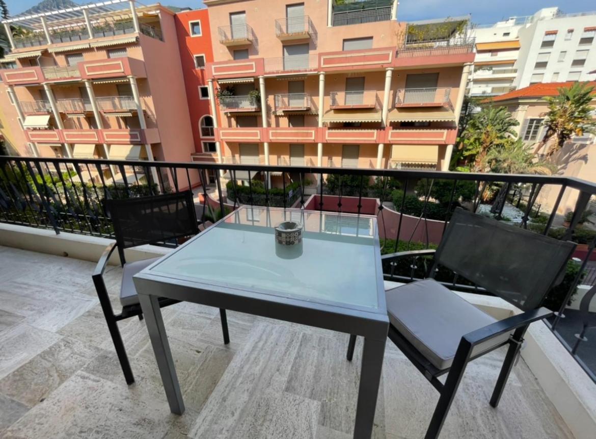 Studio 2 Pers , 40M2 En Bord De Mer Avec Vue Mer Menton Ngoại thất bức ảnh